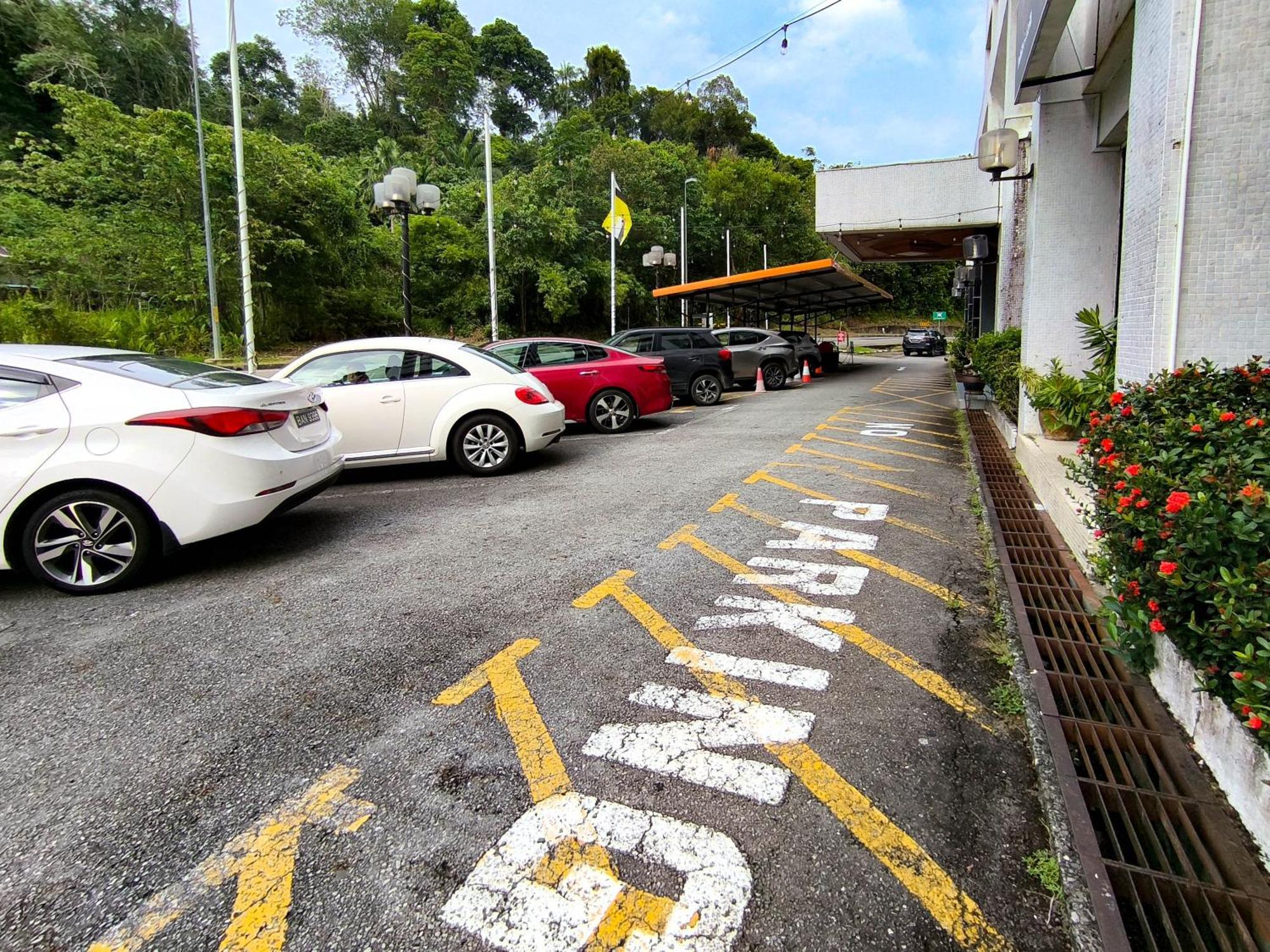 Jubilee Hotel Bandar Seri Begawan Exterior photo