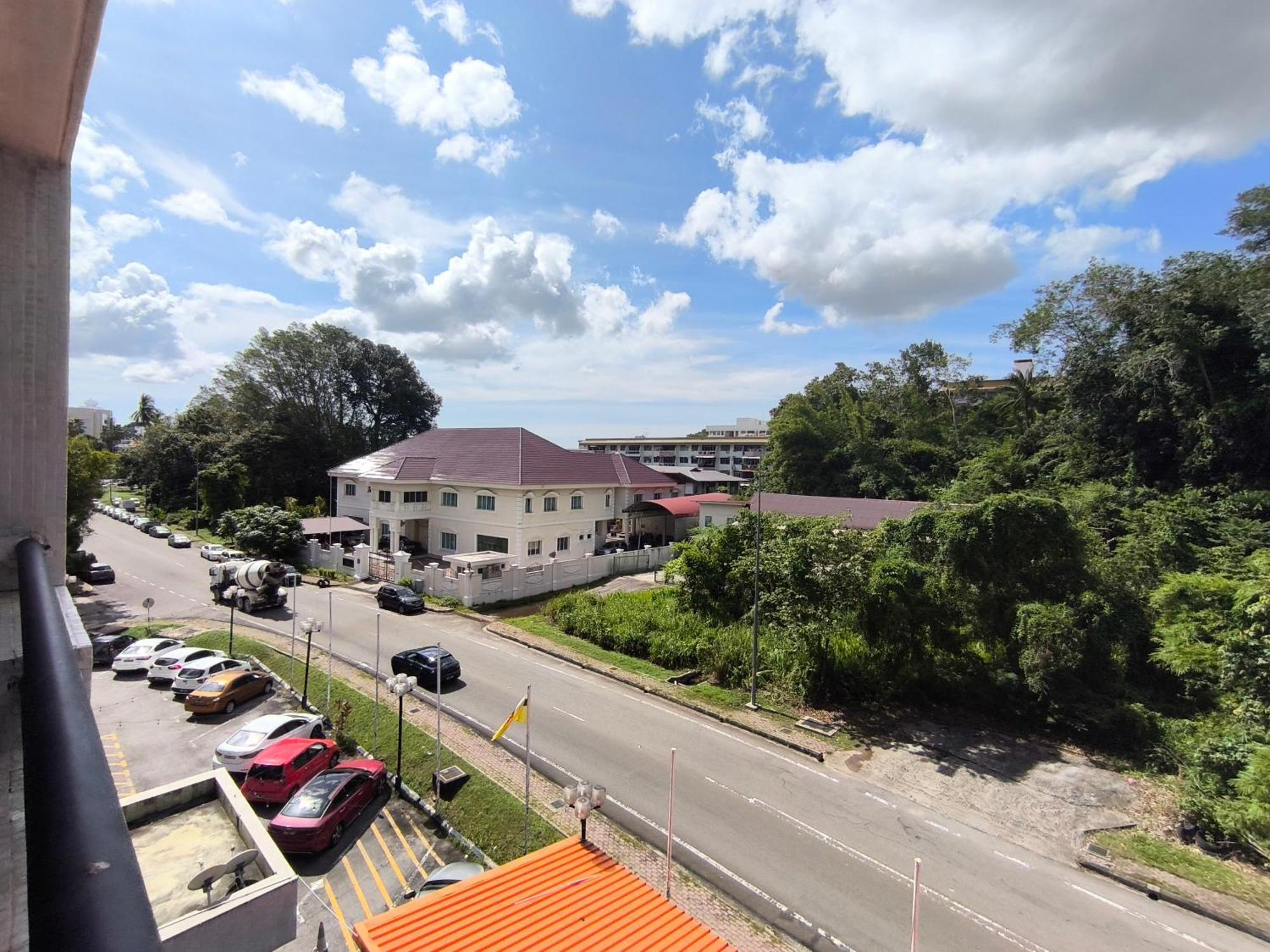 Jubilee Hotel Bandar Seri Begawan Exterior photo
