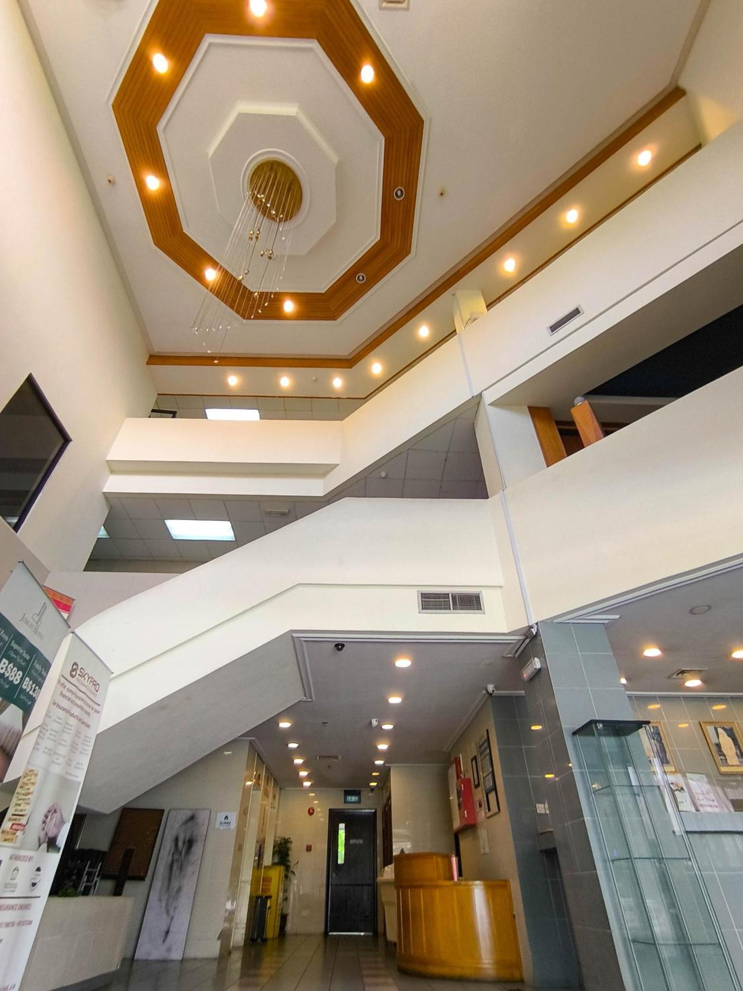 Jubilee Hotel Bandar Seri Begawan Exterior photo